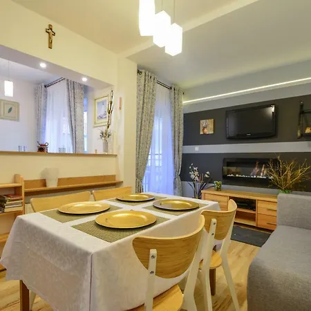 Apartament Na Krupowkach Apartzakop Appartement Zakopane